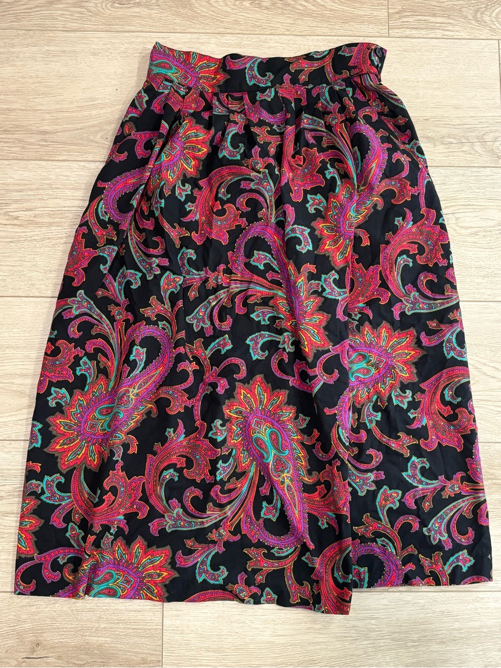 Women's vintage Paisley A-Line Skirt in Black Print